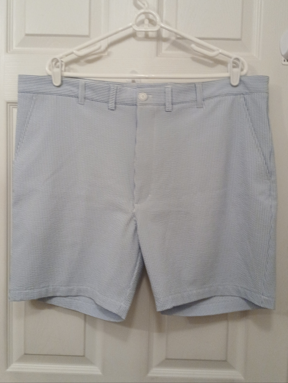 Roundtree & Yorke Performance Golf Shorts Men's Size 42 Blue White Seersucker